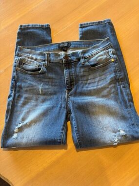 Judy Blue Ankle Crop Distressed Blue Denim Jeans